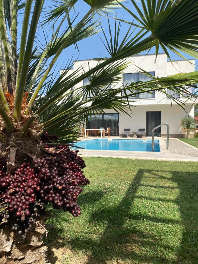 Villa Joy 4Ever Banjol Ngoại thất bức ảnh