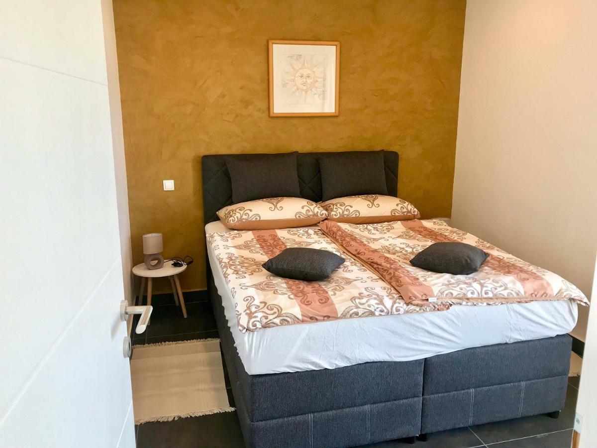 Villa Joy 4Ever Banjol Ngoại thất bức ảnh