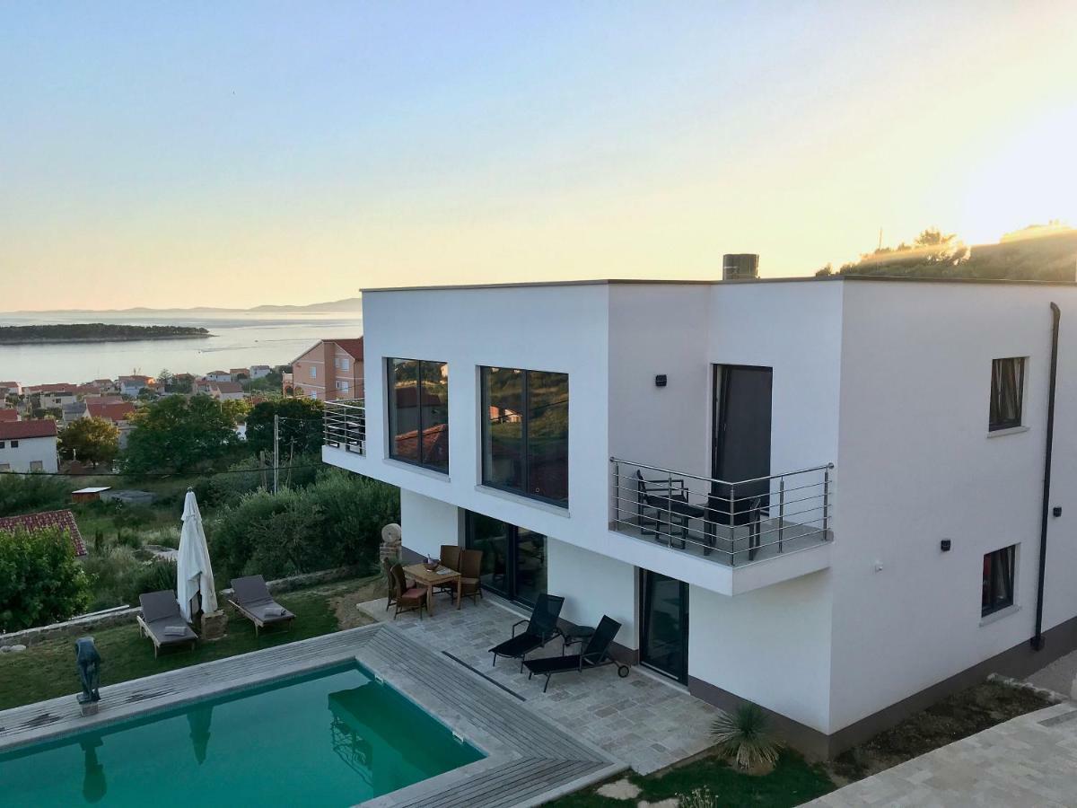 Villa Joy 4Ever Banjol Ngoại thất bức ảnh