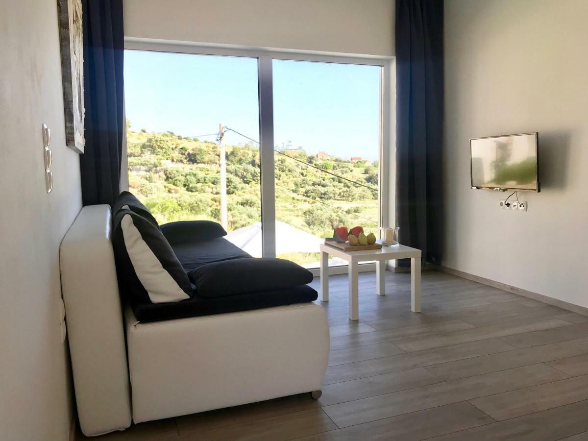 Villa Joy 4Ever Banjol Ngoại thất bức ảnh