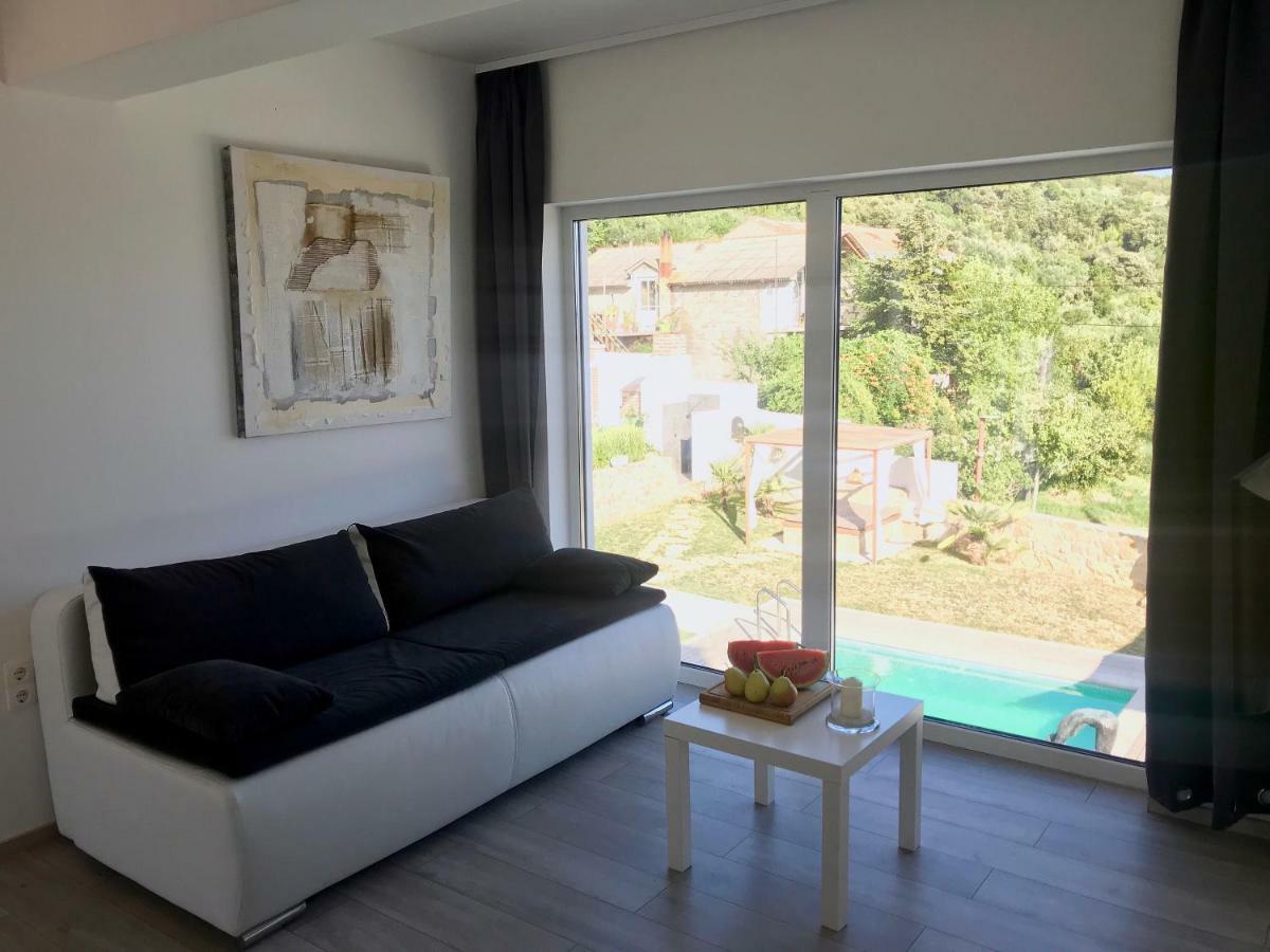 Villa Joy 4Ever Banjol Ngoại thất bức ảnh