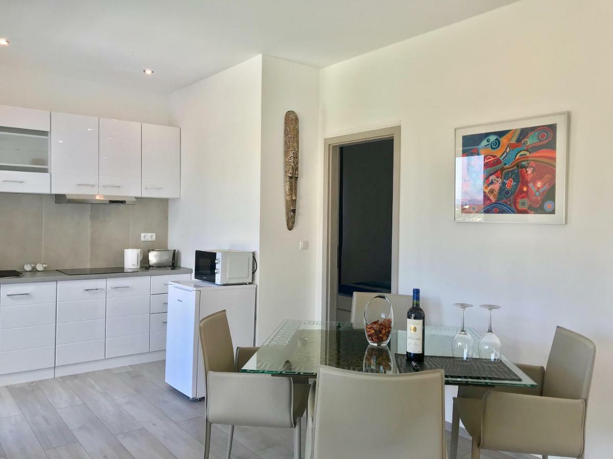Villa Joy 4Ever Banjol Ngoại thất bức ảnh